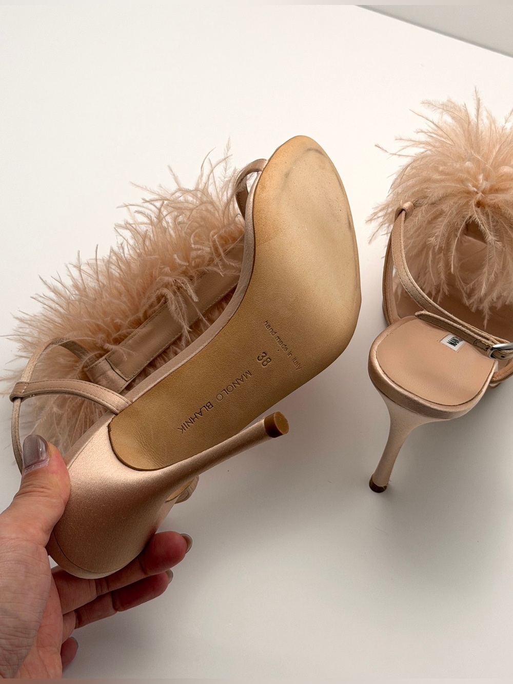 Manolo Blahnik Blush Feather-Trim Slingback Heels - NIB EU38 - Picture 8 of 9